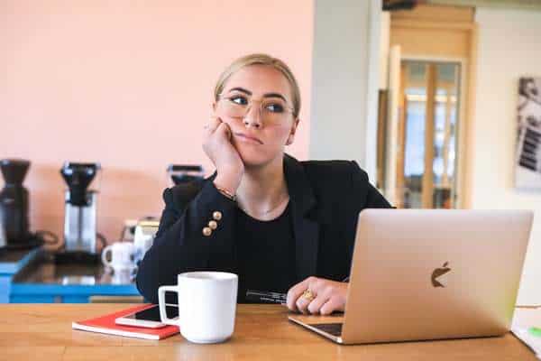 procrastinazione: perchè lo facciamo e come smettere di procrastinare